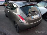 Usata Lancia Ypsilon Gold 69 CV (50 kW) 2023 Grigio Utilitaria