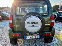 Usata Suzuki Jimny 84 CV (61 kW) 2017 Verde SUV