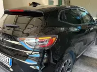Usado Renault Clio V 101 HP (74 kW) 2023 Preto Sedan