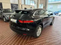 Usata Jaguar F-Pace Portfolio 180 CV (132 kW) 2019 Nero SUV