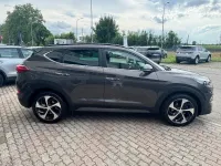 Usata Hyundai Tucson Xpossible 141 CV (103 kW) 2017 Grigio scuro SUV