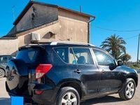 Usata Toyota RAV4 136 CV (100 kW) 2007 Nero SUV