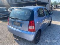 Usata Kia Picanto 75 CV (55 kW) 2006 Blu Utilitaria
