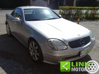 Usata Mercedes SLK200 163 CV (119 kW) 2003 Argento Cabrio