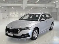 Usata Skoda Octavia Executive 150 CV (110 kW) 2022 Grigio Station wagon