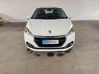 Usata Peugeot 208 Active 74 CV (54 kW) 2016 Bianco Utilitaria