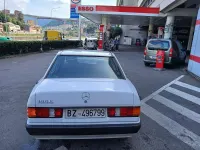 Usata Mercedes 190 122 CV (89 kW) 1989 Bianco Berlina