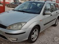 Usata Ford Focus 100 CV (73 kW) 2002 Grigio Station wagon