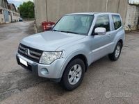 Usata Mitsubishi Pajero 160 CV (117 kW) 2009 Grigio SUV