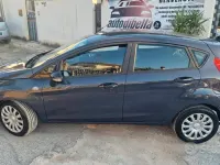Usata Ford Fiesta Titanium 75 CV (55 kW) 2014 Bianco Utilitaria