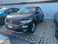 Käytetty VW T-Roc Cabriolet Style 150 HP (110 kW) 2021 Musta Avoauto
