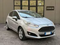 Usata Ford Fiesta Titanium 80 CV (58 kW) 2016 Argento Utilitaria