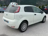 Usata Fiat Punto 75 CV (55 kW) 2012 Bianco Utilitaria