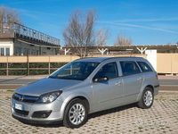 Usata Opel Astra 105 CV (77 kW) 2006 Grigio Berlina