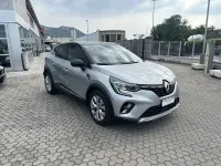 Usata Renault Captur Intens 92 CV (67 kW) 2021 Argento SUV