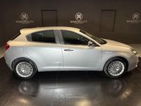 Usata Alfa Romeo Giulietta Exclusive 150 CV (110 kW) 2015 Argento Utilitaria
