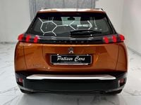 Usata Peugeot 2008 Allure 131 CV (96 kW) 2020 Orange fusion SUV