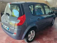 Usata Renault Scenic E-Tech 102 CV (75 kW) 2008 Blu Monovolume