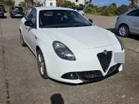 Usata Alfa Romeo Giulietta Distinctive 120 CV (88 kW) 2012 Bianco Utilitaria