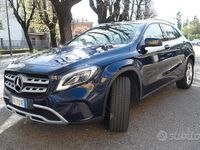 Usata Mercedes GLA180 Premium 109 CV (80 kW) 2017 Blu/azzurro SUV