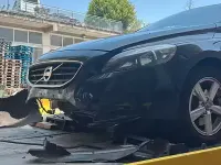 Usata Volvo V40 120 CV (88 kW) 2015 Nero Berlina