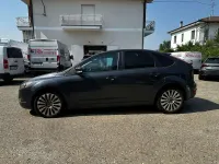 Usata Ford Focus 109 CV (80 kW) 2009 Grigio Berlina
