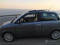 Usata Lancia Ypsilon 70 CV (51 kW) 2004 Grigio Utilitaria