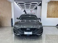Begagnad Ford Focus ST-Line 117 HK (86 kW) 2024 Grå Sedan