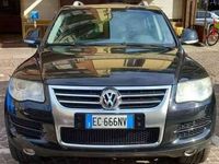 usata VW Touareg 3.0 V6 4x4 240cv allestimento R