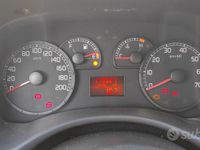 Usata Fiat Punto Dynamic 60 CV (44 kW) 2003 Grigio Utilitaria