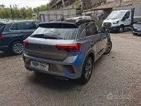 Usata VW T-Roc R-line 110 CV (80 kW) 2023 Grigio SUV
