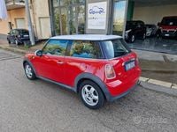 Begagnad Mini ONE 120 HK (88 kW) 2007 Röd Halvkombi