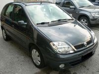 Usata Renault Scénic 107 CV (78 kW) 2002 Grigio Monovolume