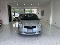 Usata Toyota Yaris Sol 69 CV (50 kW) 2008 Grigio Utilitaria