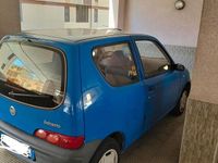 Usata Fiat 600 54 CV (39 kW) 2005 Blu Utilitaria