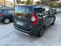 Usata Dacia Lodgy 109 CV (80 kW) 2018 Grigio Monovolume