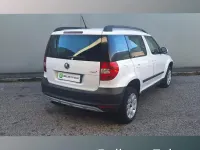 Usata Skoda Yeti Adventure 110 CV (80 kW) 2011 Bianco SUV