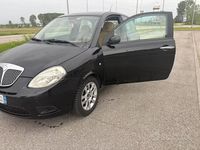 Usata Lancia Ypsilon 80 CV (58 kW) 2004 Nero Utilitaria