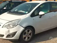 Usata Opel Meriva 101 CV (74 kW) 2010 Bianco Monovolume