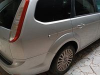 Usata Ford Focus 110 CV (80 kW) 2010 Grigio Station wagon