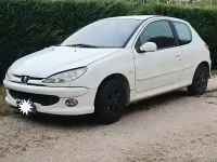 Usata Peugeot 206 60 CV (44 kW) 1999 Bianco Utilitaria
