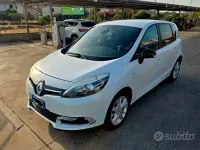 Usata Renault Scénic III LIMITED 110 CV (80 kW) 2016 Bianco Monovolume