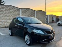 Usata Lancia Ypsilon 69 CV (50 kW) 2016 Nero Utilitaria