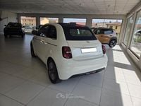 Nouă Fiat 500e La Prima 86 kW (118 CP) 2026 Cabrio