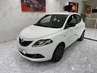 Usata Lancia Ypsilon Gold 69 CV (50 kW) 2022 Bianco Utilitaria