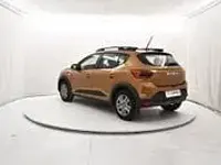 Usata Dacia Sandero Expression 101 CV (74 kW) 2023 Arancione Berlina