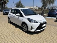 Usata Toyota Yaris Hybrid Business Edition 73 CV (53 kW) 2020 Bianco Berlina