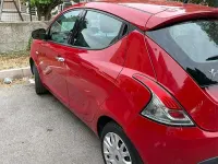 Usata Lancia Ypsilon Platinum 95 CV (69 kW) 2011 Rosso Utilitaria