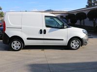 Usata Fiat Doblò 120 CV (88 kW) 2021 Bianco Monovolume