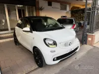 Usata Smart ForFour 71 CV (52 kW) 2018 Bianco Utilitaria